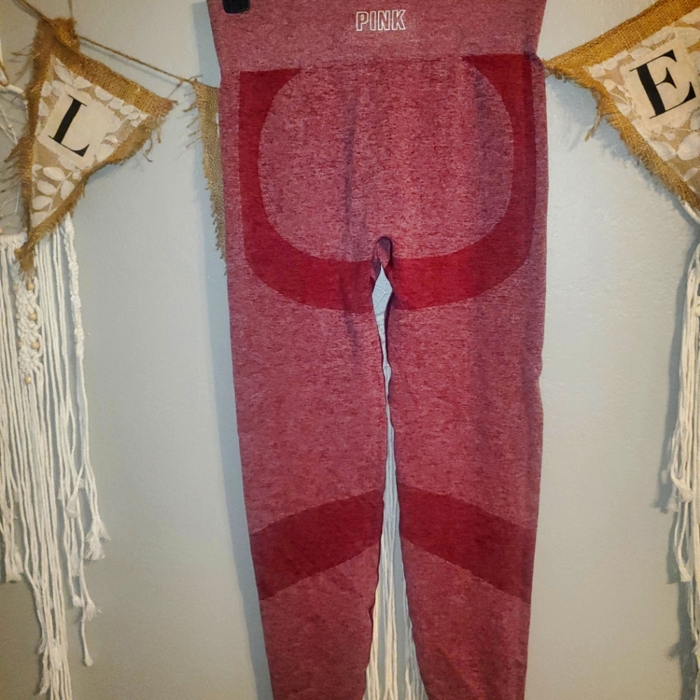 PINK Red Seamless Yoga Pants Size Large